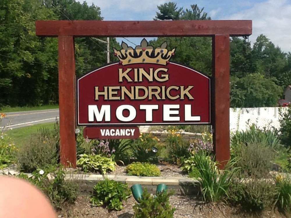 King Hendrick Motel And Suites Lake George Eksteriør billede