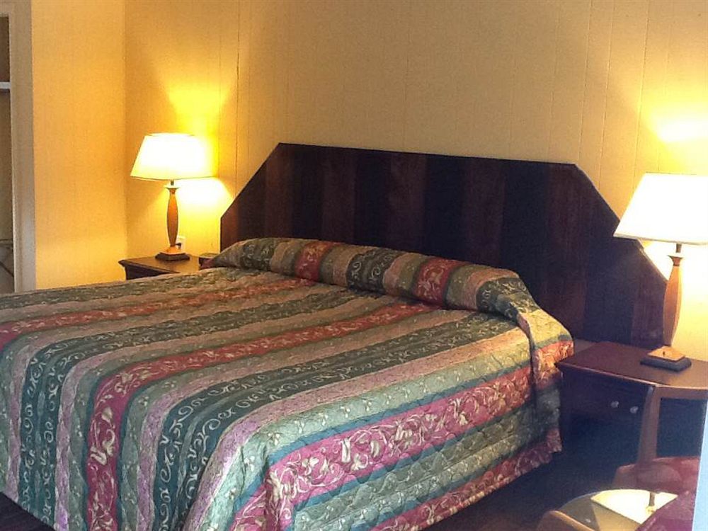 King Hendrick Motel And Suites Lake George Eksteriør billede